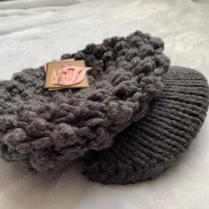 NWT Juicy Couture Knit Newsboy Hat